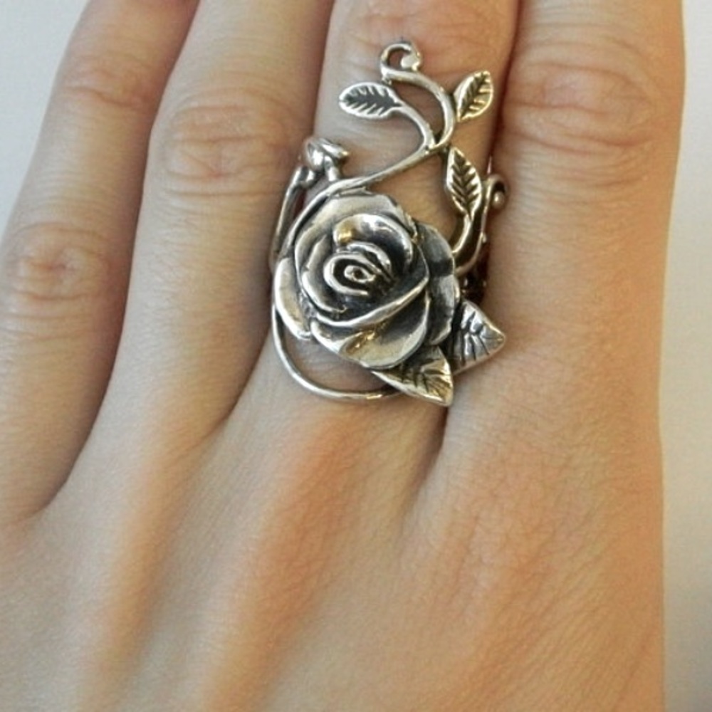 Stunning Genuine Solid Silver Rose Leaf Vine Design Ring